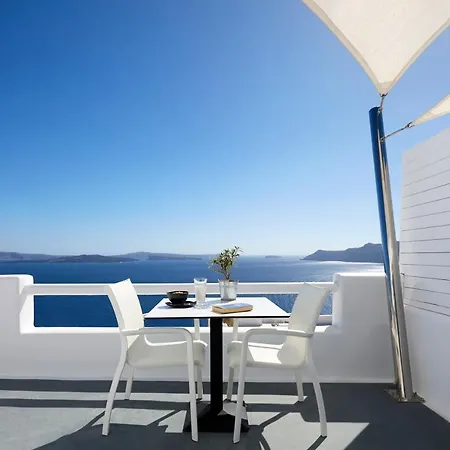 Collection Boutique Suites アパートホテル イア
