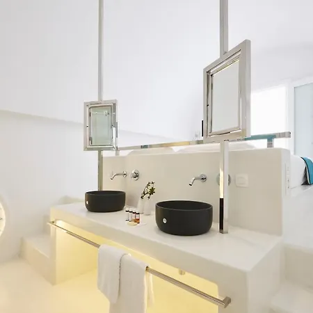 アパートホテル Collection Boutique Suites イア